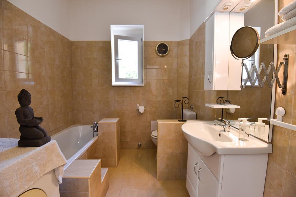 Grape&Wine Guesthouse Eger Zewnętrze zdjęcie